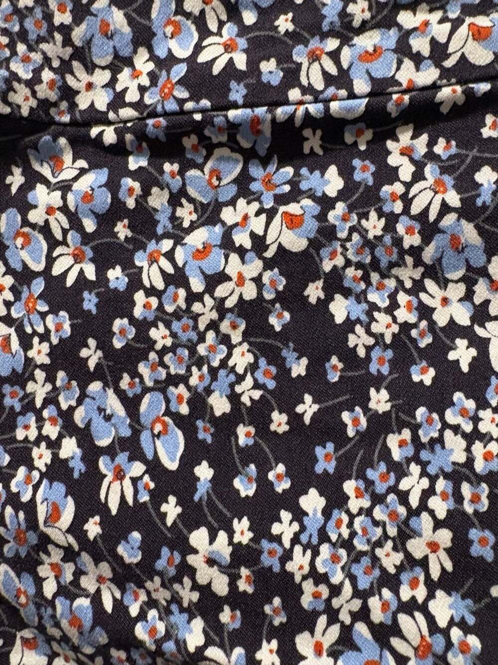 Olivia Grey Women's Floral Print Mid-Rise Casual Shorts - Picture 2 of 6